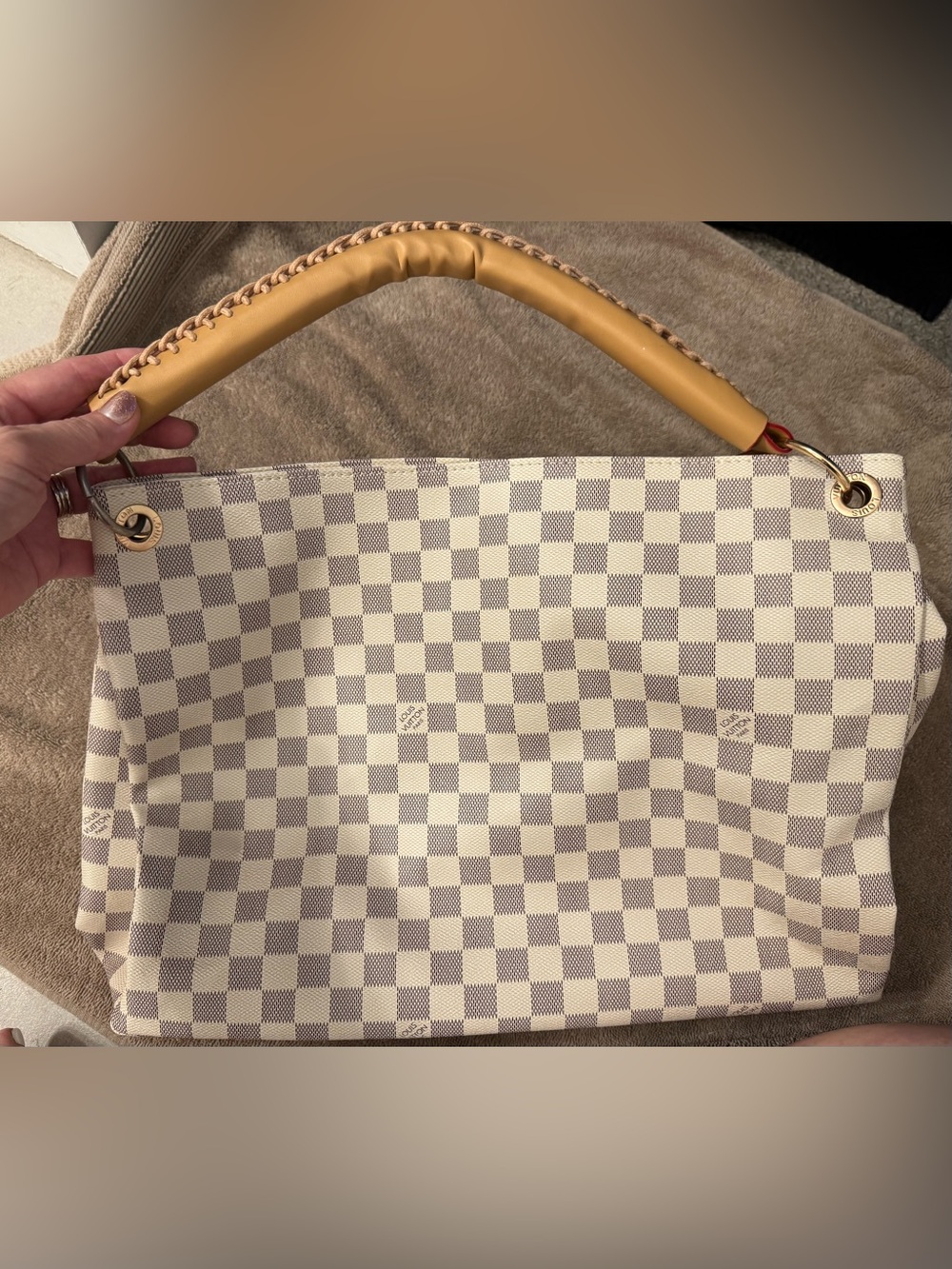 Desinger Inspired Checked Creamish White Purse (Tote Bag) w/matching wallet - - Picture 3 of 15